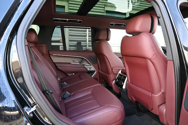 Land Rover Range Rover 3.0 V6 P460 Si6 PHEV HSE Automatic + AHK 3500kg + Werksgarantie 09.2030 + Voll-Ausstattung
