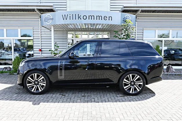 Land Rover Range Rover 3.0 V6 P460 Si6 PHEV HSE Automatic + AHK 3500kg + Werksgarantie 09.2030 + Voll-Ausstattung