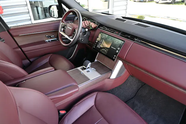Land Rover Range Rover 3.0 V6 P460 Si6 PHEV HSE Automatic + AHK 3500kg + Werksgarantie 09.2030 + Voll-Ausstattung