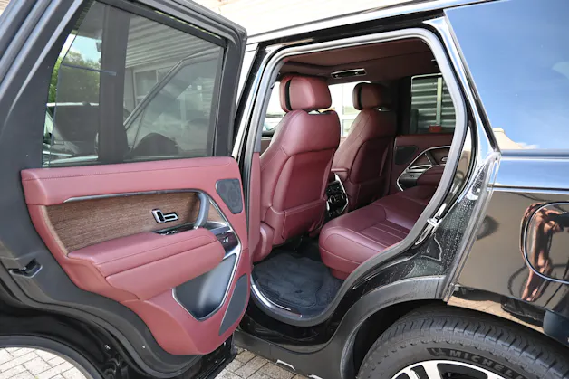 Land Rover Range Rover 3.0 V6 P460 Si6 PHEV HSE Automatic + AHK 3500kg + Werksgarantie 09.2030 + Voll-Ausstattung
