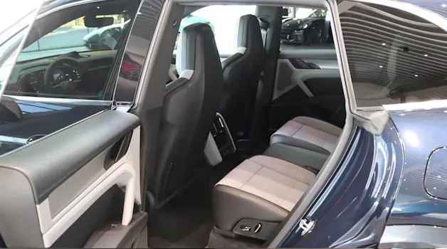 PORSCHE Cayenne Electric 113 kWh