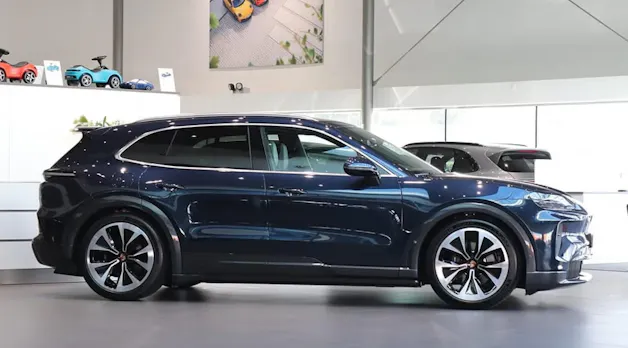 PORSCHE Cayenne Electric 113 kWh