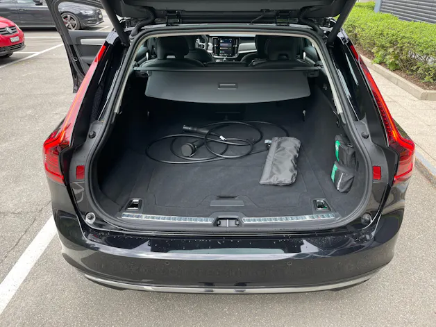 VOLVO V90 T6 eAWD Plug in Hybrid Core Geartronic mit AHK
