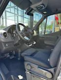MERCEDES-BENZ Sprinter 319 CDI Standard 9G-TRONIC 4x4 9 Sitzer