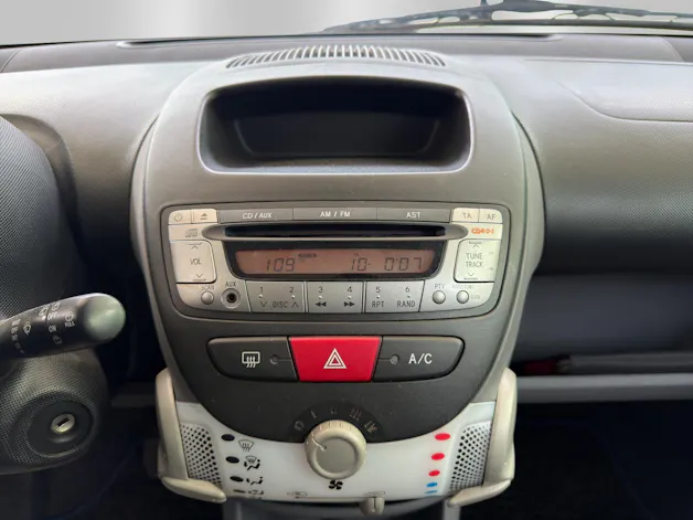CITROEN C1 1.0i Chic (SX) SensoDrive