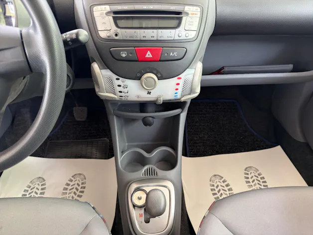CITROEN C1 1.0i Chic (SX) SensoDrive