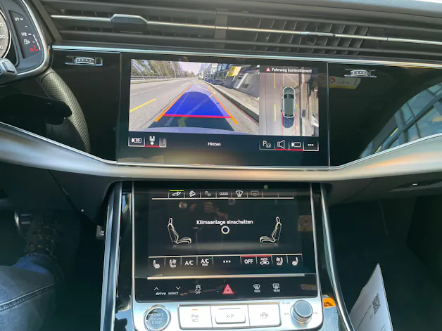 AUDI Q8 60 TFSI e quattro PHEV tiptronic