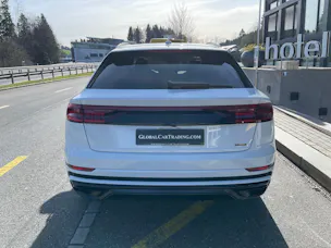 AUDI Q8 60 TFSI e quattro PHEV tiptronic