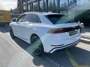 AUDI Q8 60 TFSI e quattro PHEV tiptronic
