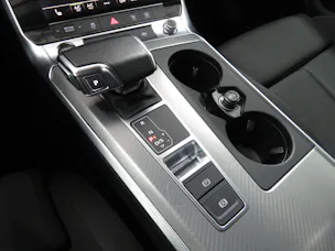 AUDI A6 Avant 40 TDI Sport Attraction Quattro S-tronic (Automat)