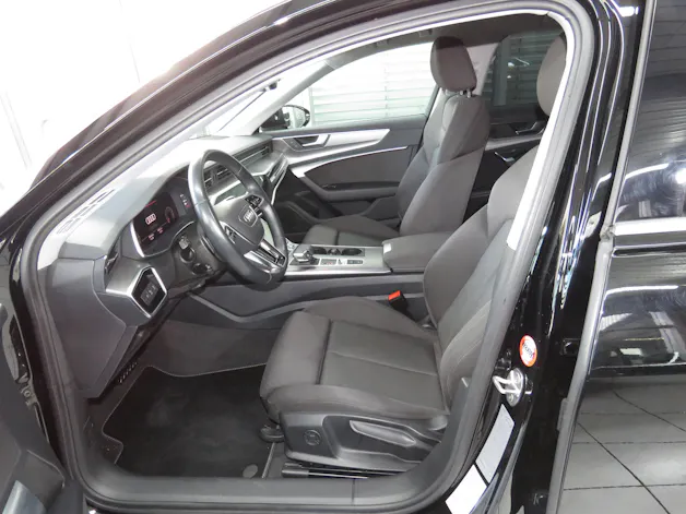 AUDI A6 Avant 40 TDI Sport Attraction Quattro S-tronic (Automat)