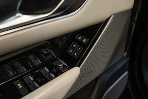 Land Rover Range Rover Velar R-Dynamic P 400 HSE Automatic