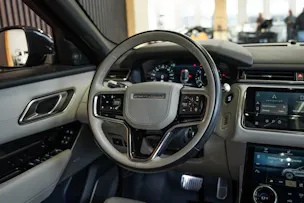 Land Rover Range Rover Velar R-Dynamic P 400 HSE Automatic