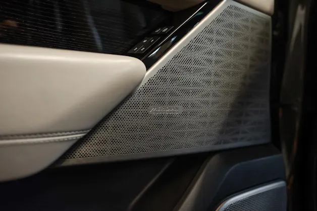 Land Rover Range Rover Velar R-Dynamic P 400 HSE Automatic