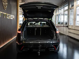 Land Rover Range Rover Velar R-Dynamic P 400 HSE Automatic