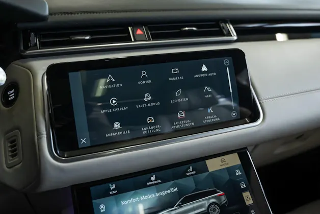 Land Rover Range Rover Velar R-Dynamic P 400 HSE Automatic