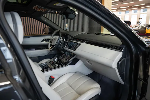 Land Rover Range Rover Velar R-Dynamic P 400 HSE Automatic