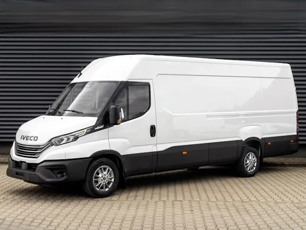 IVECO 35 S 18H A8 L4H2 Kasten