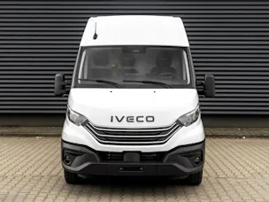 IVECO 35 S 18H A8 L4H2 Kasten