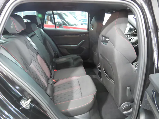 SKODA Octavia Combi 2.0 TSI DSG RS (Automat, Standheizung)