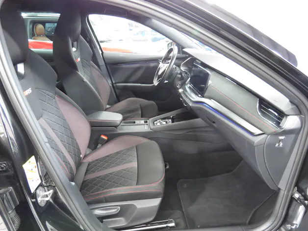 SKODA Octavia Combi 2.0 TSI DSG RS (Automat, Standheizung)