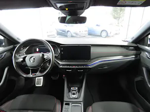 SKODA Octavia Combi 2.0 TSI DSG RS (Automat, Standheizung)