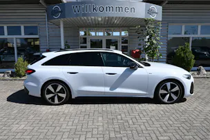 AUDI A5 Avant 40 TFSI S Line Plus S tronic 204PS + Werksgarantie 05.2027