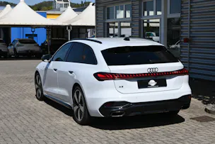 AUDI A5 Avant 40 TFSI S Line Plus S tronic 204PS + Werksgarantie 05.2027