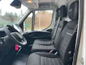 IVECO 35 S 18H A8 HIi-Matic 8-Gang Durchlader mit 2x Hebebühnen und Anhänger