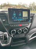 IVECO 35 S 18H A8 HIi-Matic 8-Gang Durchlader mit 2x Hebebühnen und Anhänger