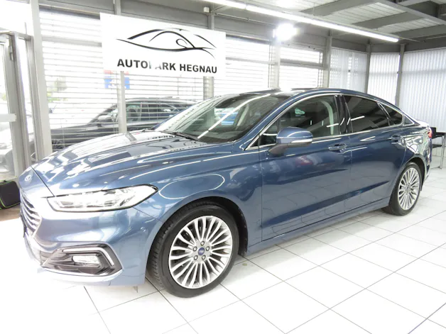 FORD Mondeo 2.0 HEV Titanium eCVT (Automat)