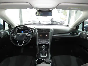 FORD Mondeo 2.0 HEV Titanium eCVT (Automat)