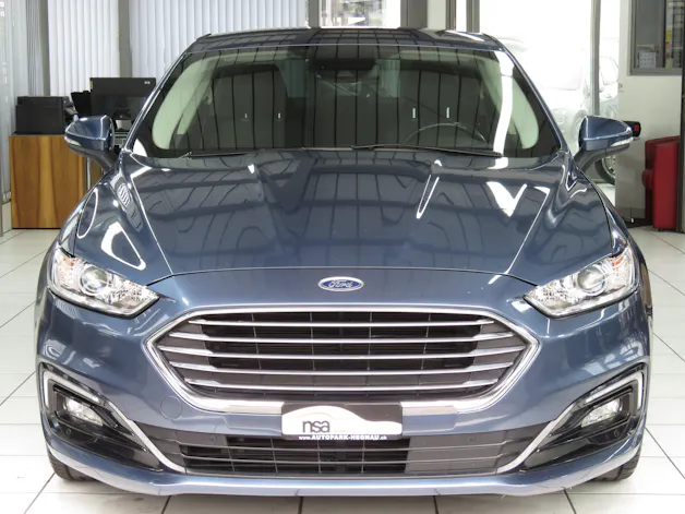 FORD Mondeo 2.0 HEV Titanium eCVT (Automat)