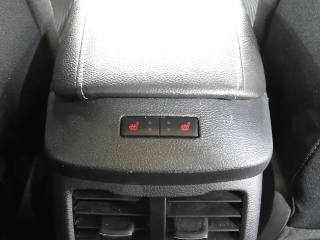 FORD Mondeo 2.0 HEV Titanium eCVT (Automat)