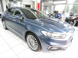 FORD Mondeo 2.0 HEV Titanium eCVT (Automat)