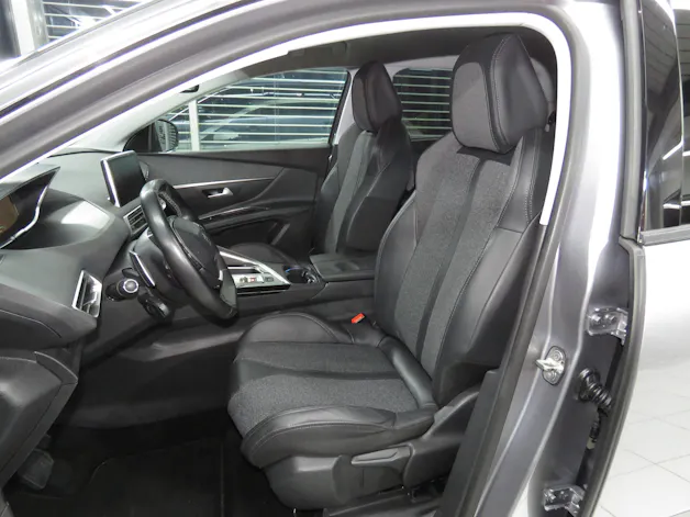 PEUGEOT 5008 1.6 BlueHDi Allure ETA (7-Plätzer, Automat)