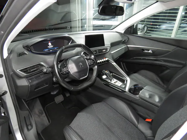 PEUGEOT 5008 1.6 BlueHDi Allure ETA (7-Plätzer, Automat)