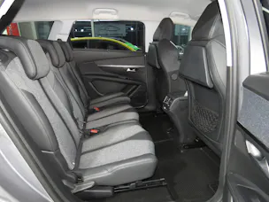 PEUGEOT 5008 1.6 BlueHDi Allure ETA (7-Plätzer, Automat)