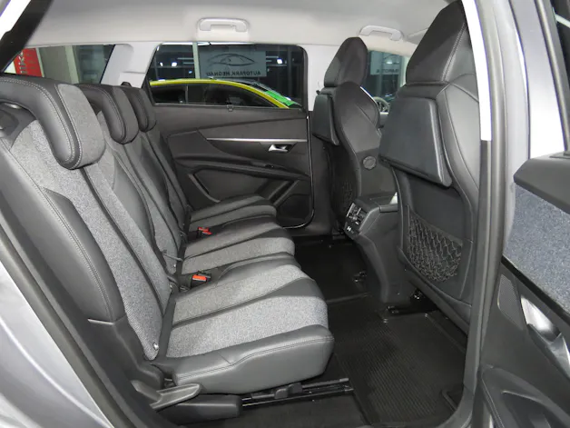 PEUGEOT 5008 1.6 BlueHDi Allure ETA (7-Plätzer, Automat)