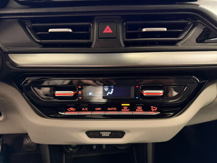 image du véhicule SUZUKI SWIFT