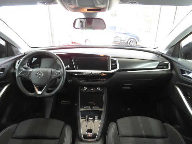 OPEL Grandland 1.2i TP Blitz Automat