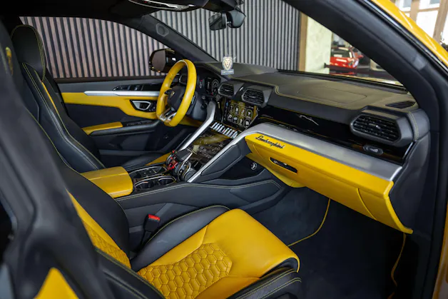Lamborghini Urus E-Gear