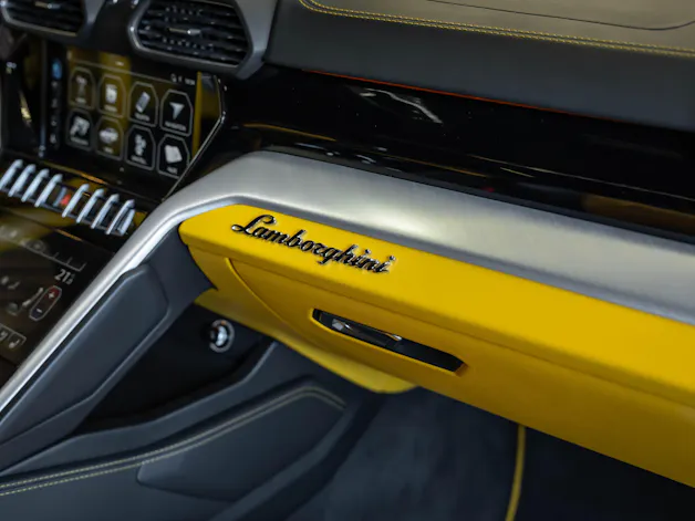 Lamborghini Urus E-Gear