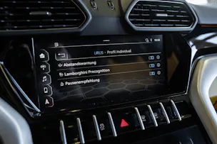Lamborghini Urus E-Gear
