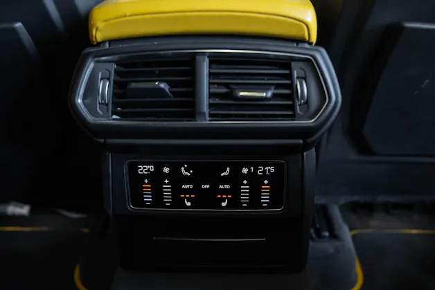 Lamborghini Urus E-Gear
