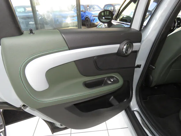 MINI Countryman Cooper S Untamed Edition ALL4 Steptronic (Automat)