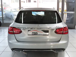 MERCEDES-BENZ C 220 BlueTEC Avantgarde 7G-Tronic (AHK 1.8 t, Automat)
