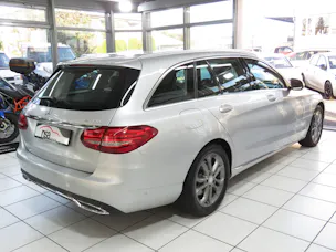 MERCEDES-BENZ C 220 BlueTEC Avantgarde 7G-Tronic (AHK 1.8 t, Automat)