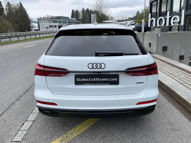 AUDI A6 Avant 55 TFSIe Sport quattro S-tronic