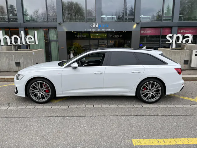 AUDI A6 Avant 55 TFSIe Sport quattro S-tronic